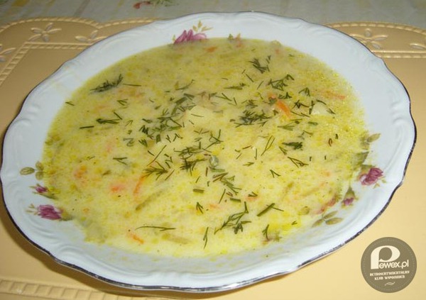 Zupa ogórkowa - przysmak PRL'u
